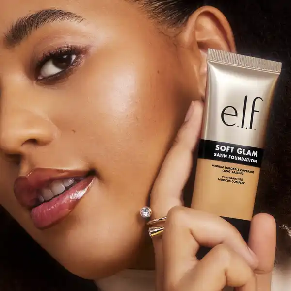 Soft Glam Foundation 21 Light Neutral
