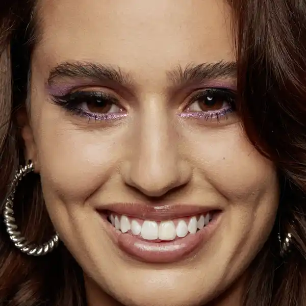 Bare With Me Blur Tint Foundation 07 Golden