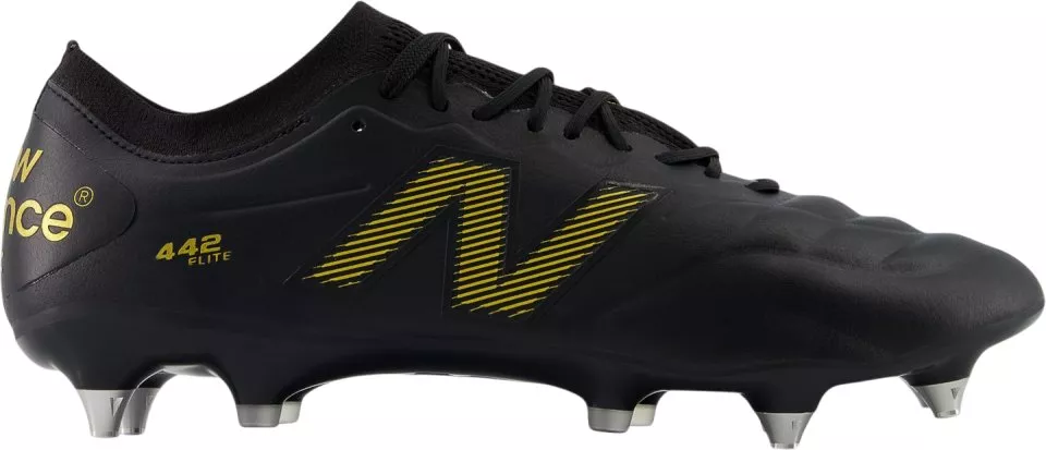 Football shoes New Balance 442 Pro SG v2