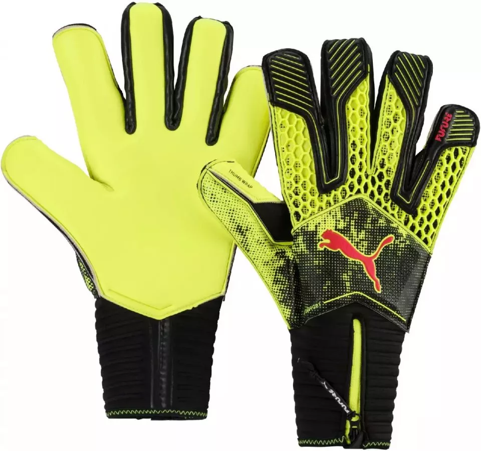 Goalkeeper's Puma FUTURE Grip 18.1 goalkeeper gloves