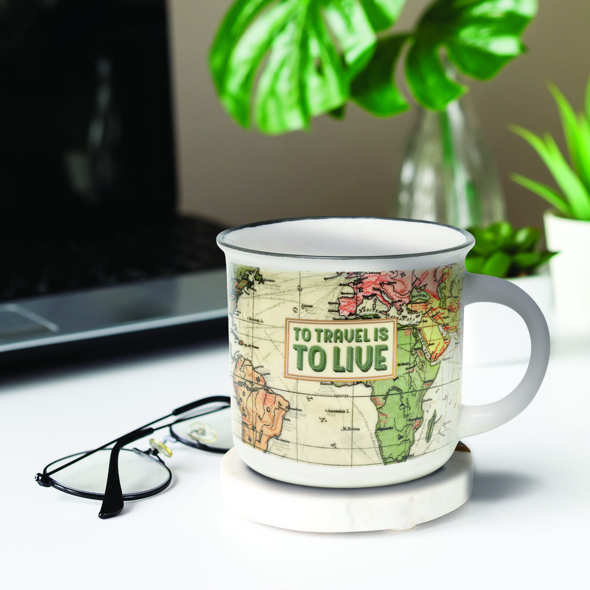 New Bone China Porcelain Mug with Travel-Themed Illustration. 350 ml capacity. The ideal Gift Idea f