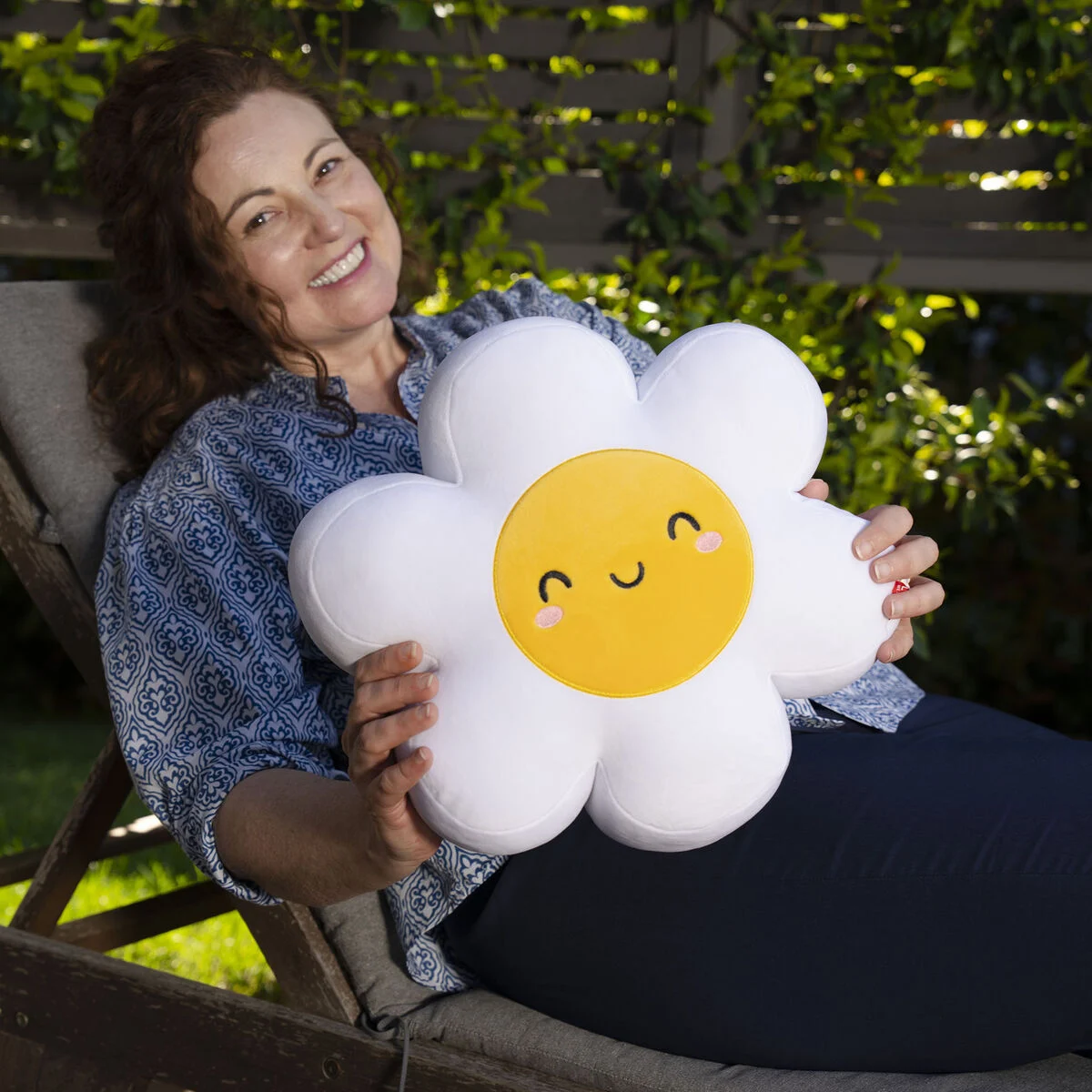 Daisy Pillow - Super Soft!