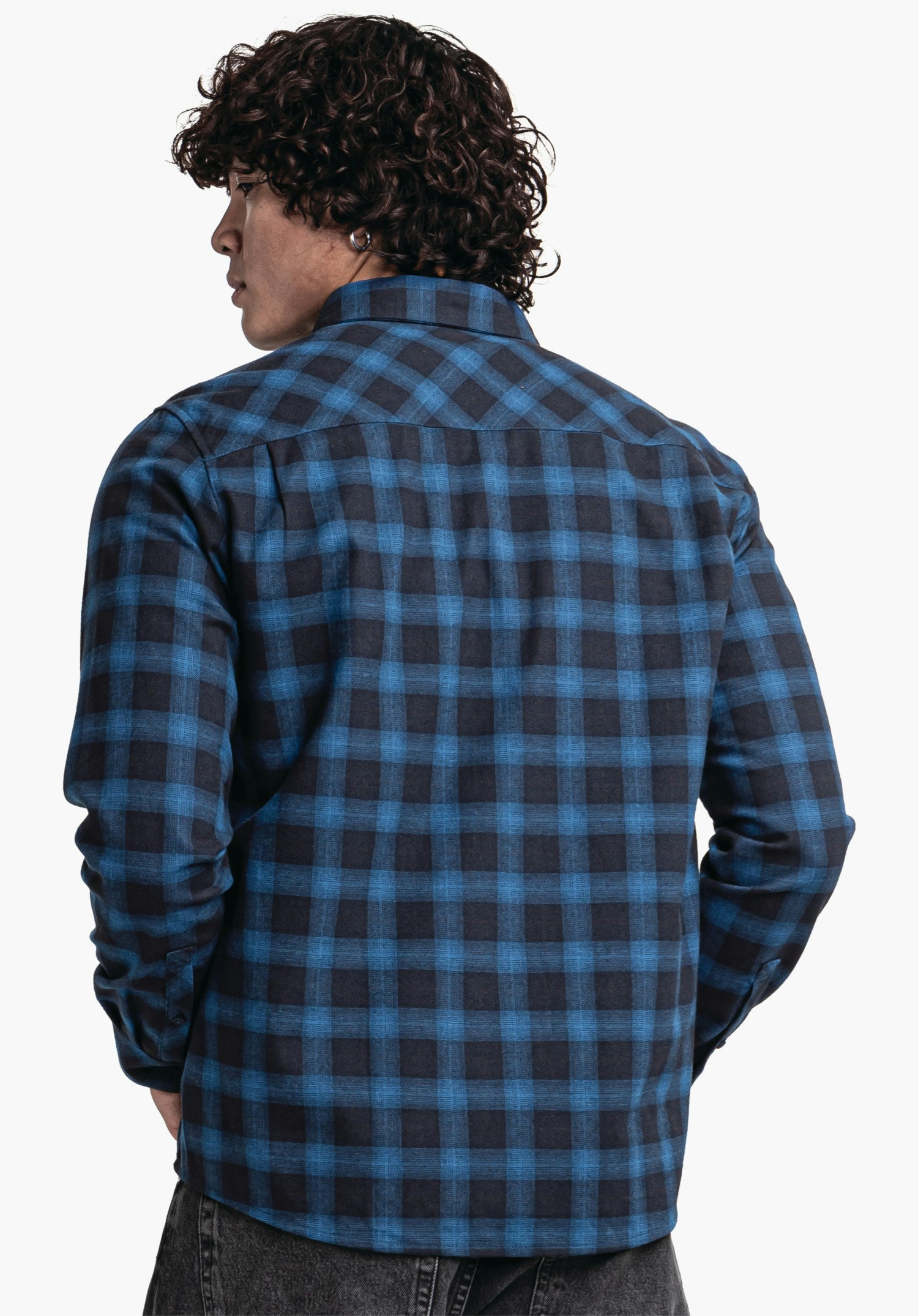 Soft flannel shirt with check pattern