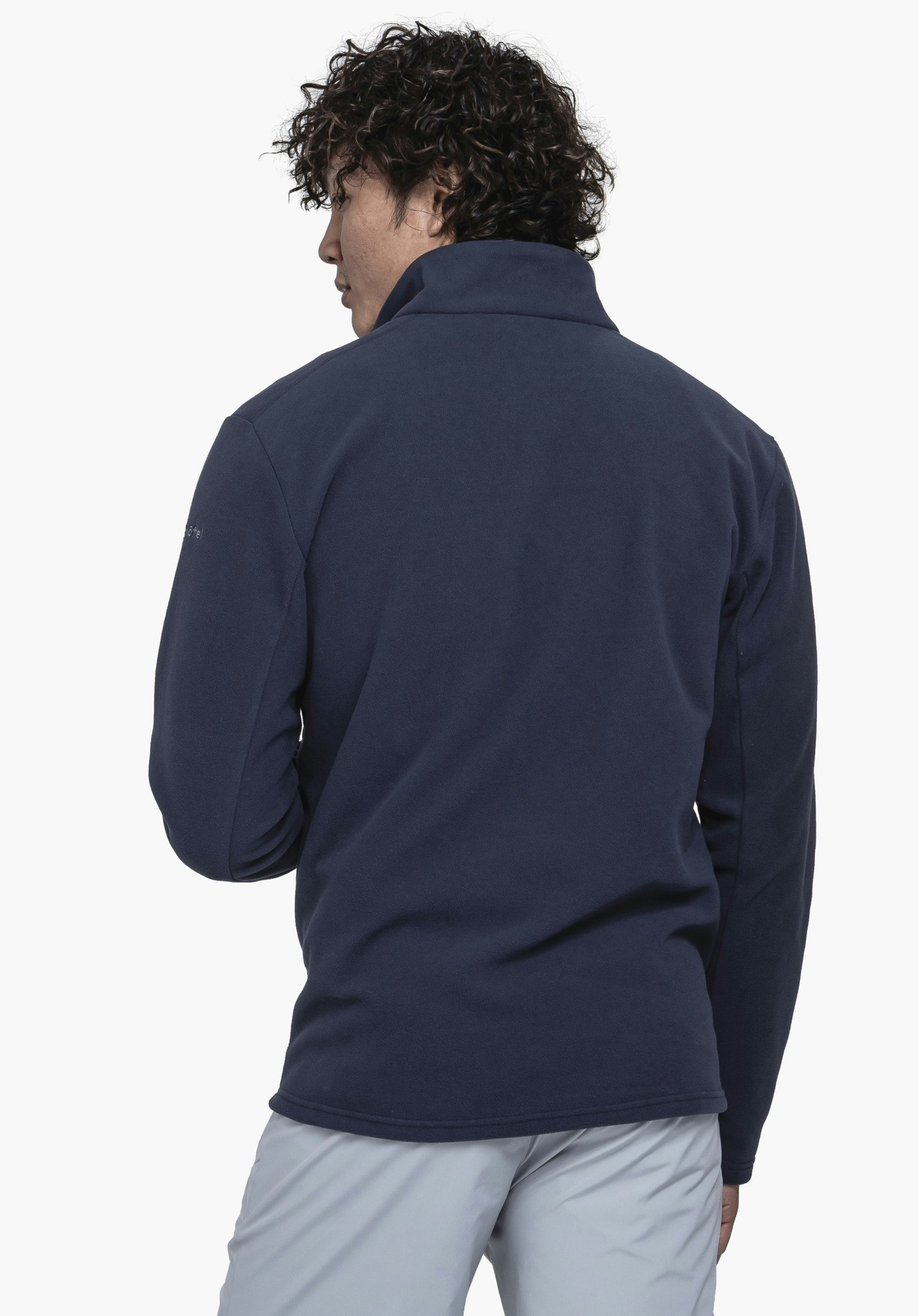 Warming fleece for active days