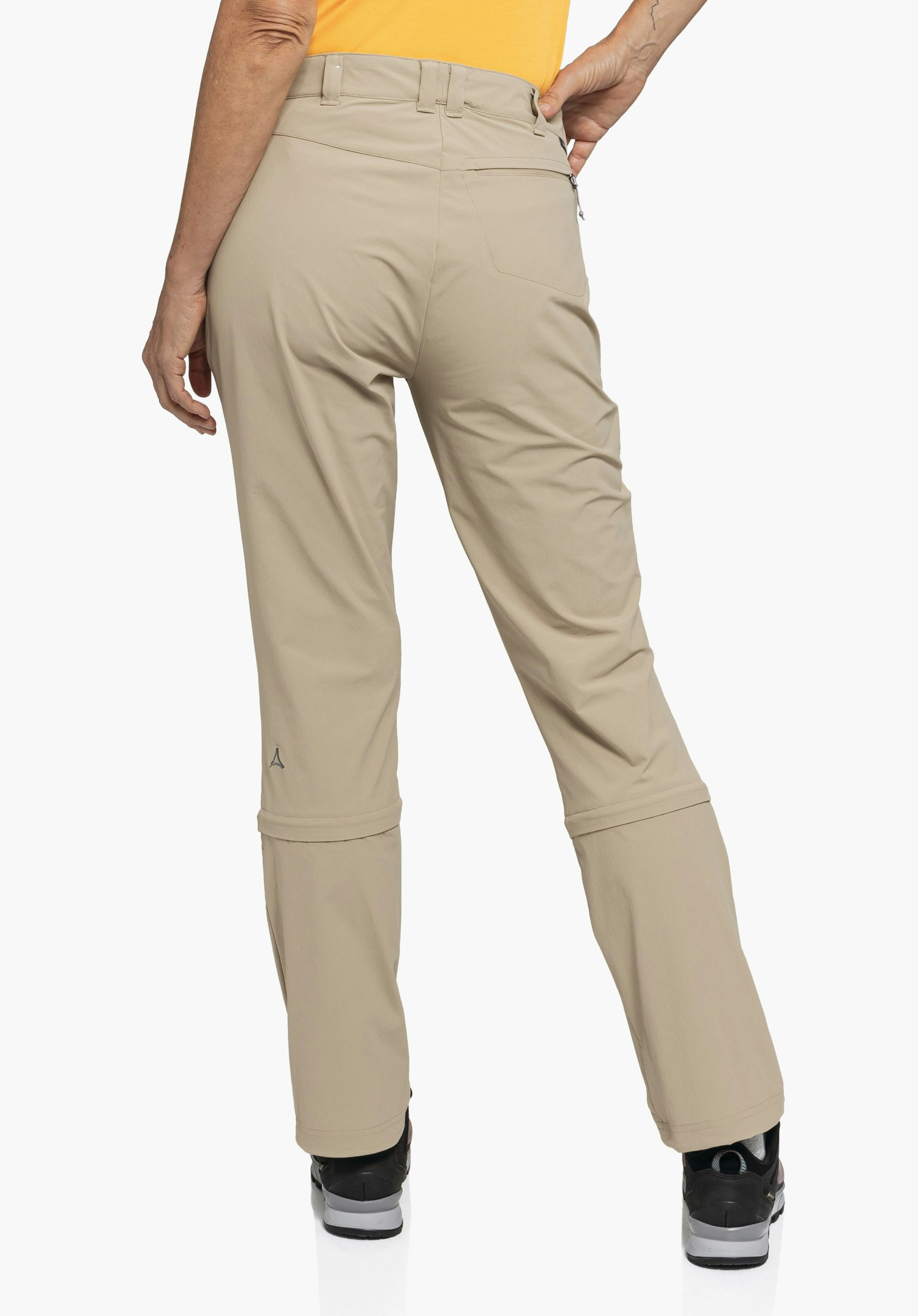 Robust hiking pants with zip-off function