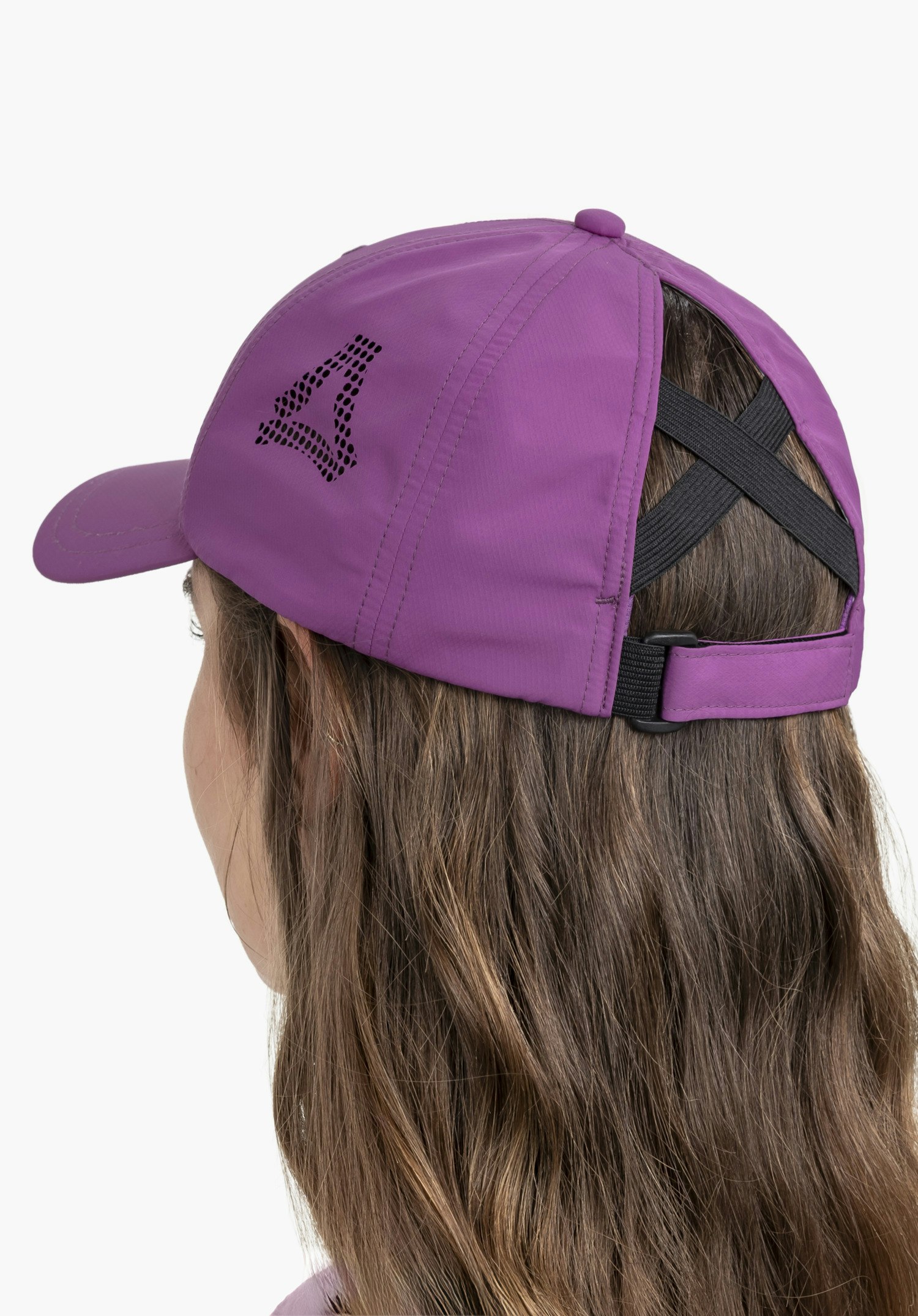 Cap with clever plait opening