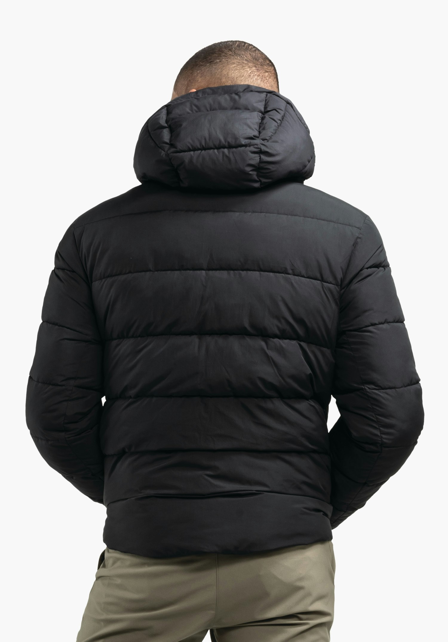 Puffer jacket with synthetic insulation