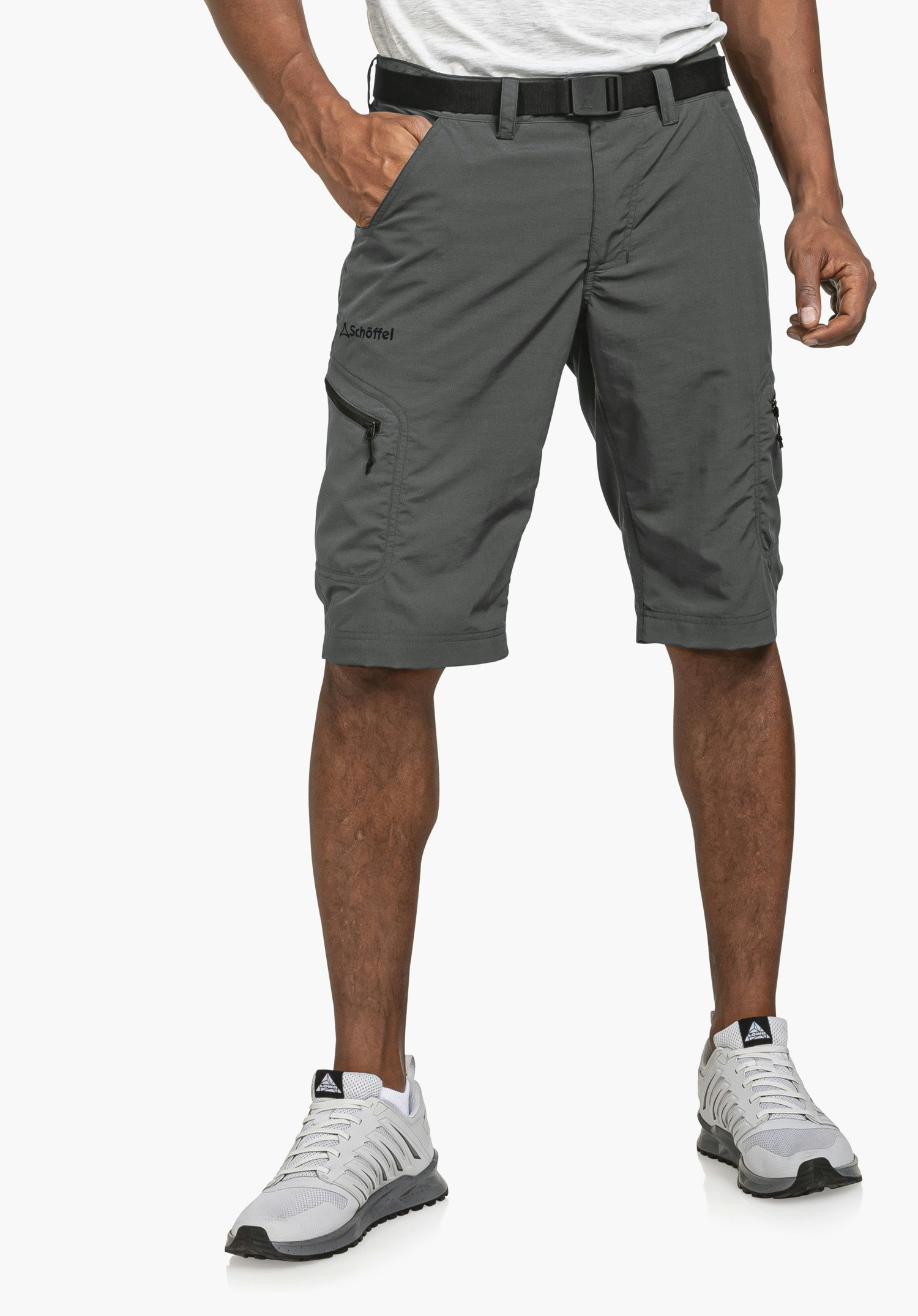 Comfortable casual shorts with pockets