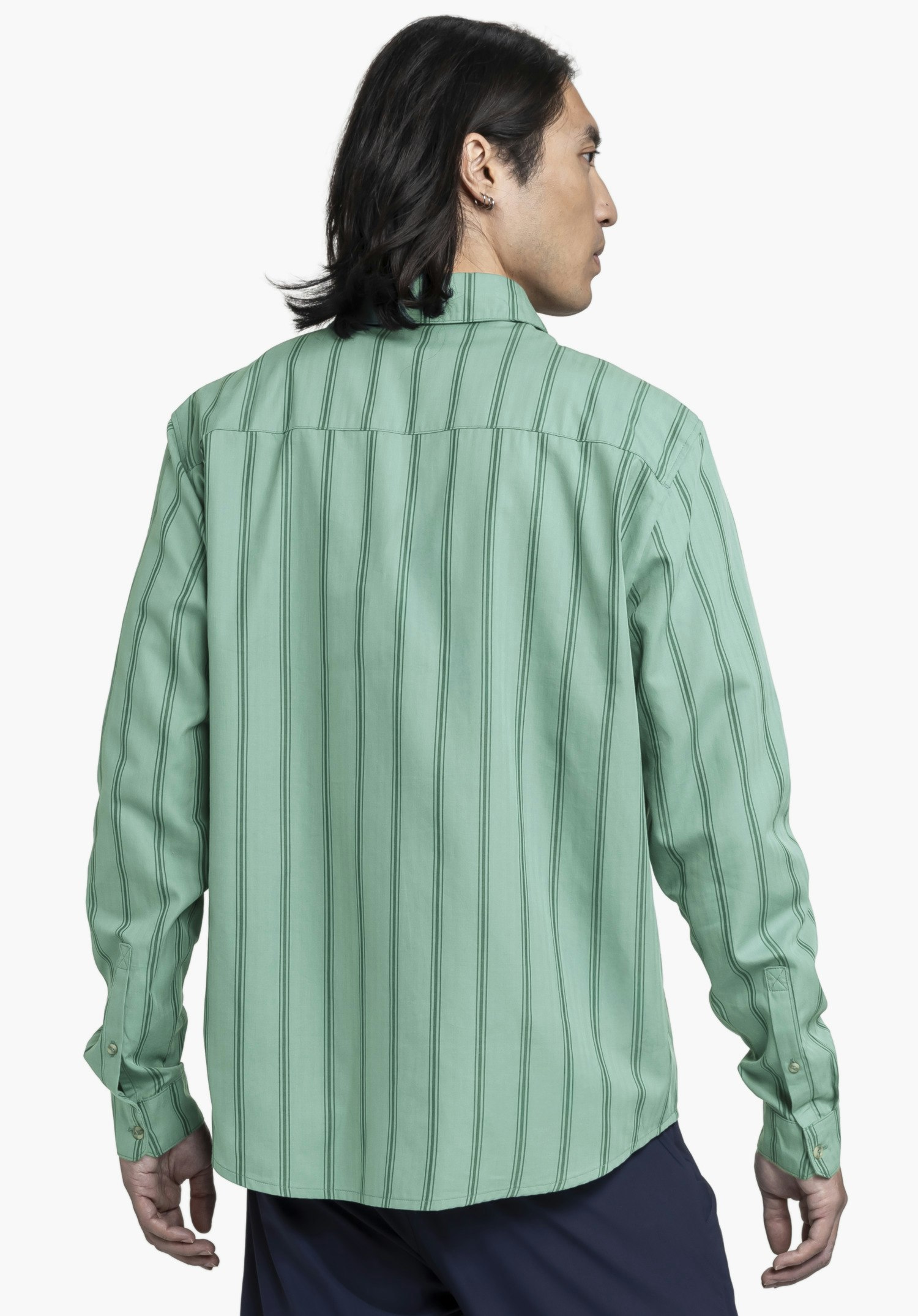 Summery long-sleeved shirt with UV protection