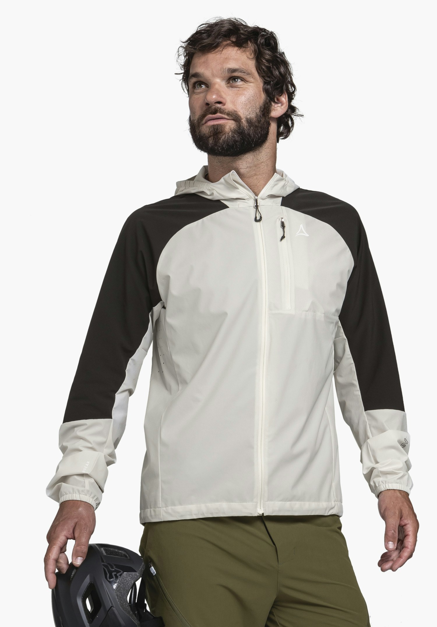 Robust wind jacket for trail riders