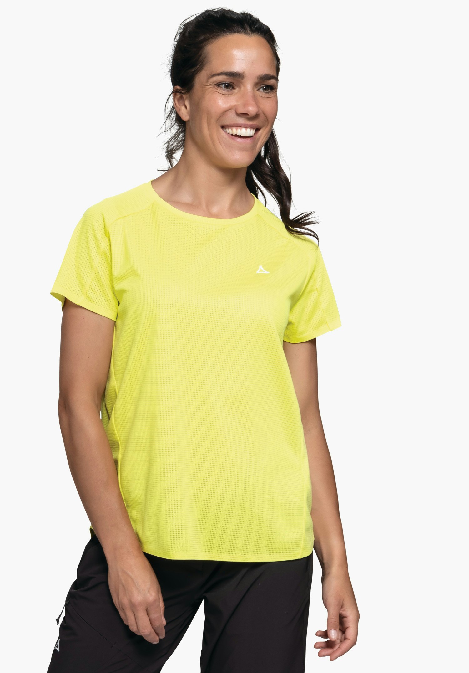 Hiking shirt with frictionless shoulders