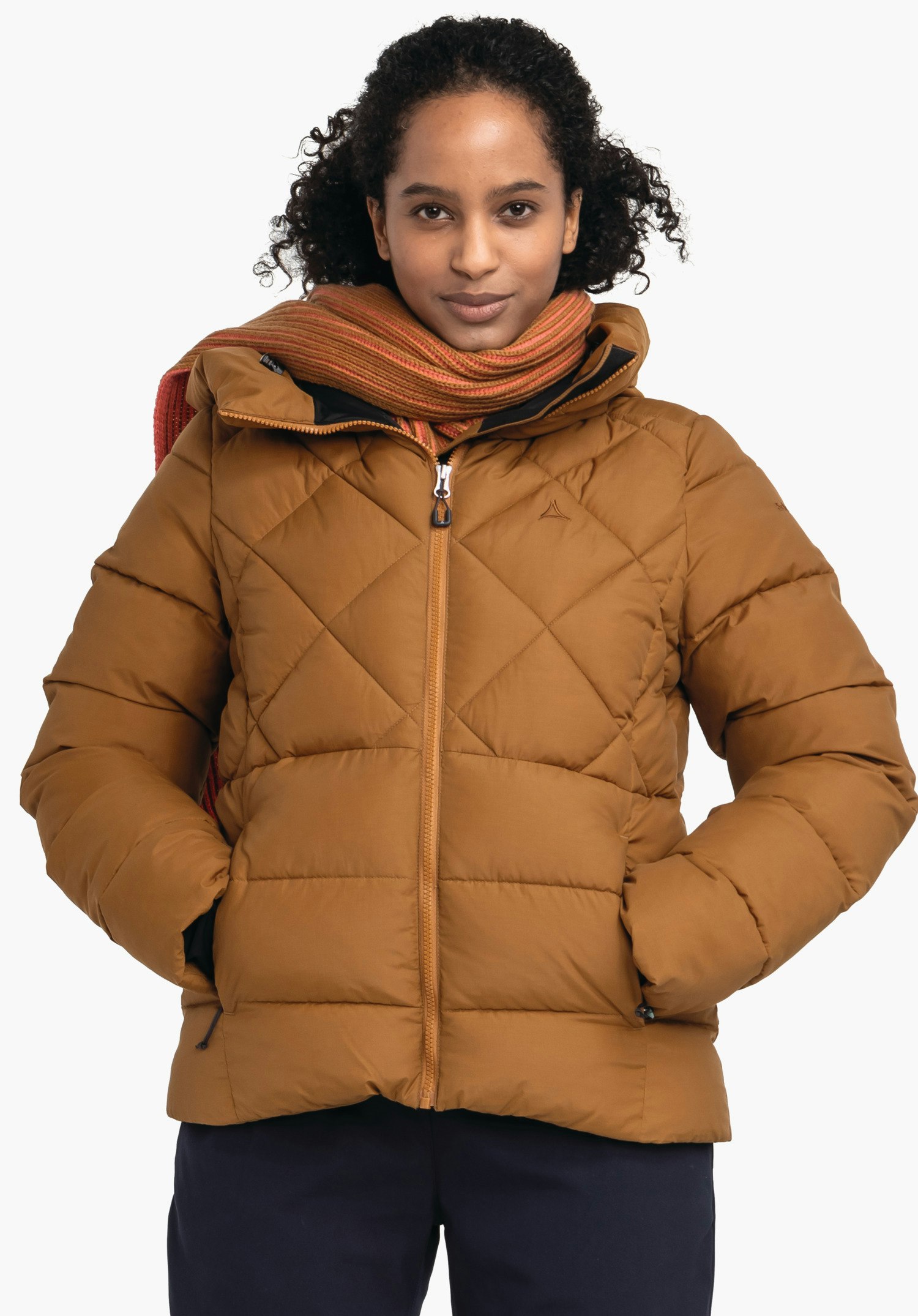 Puffer jacket with synthetic insulation