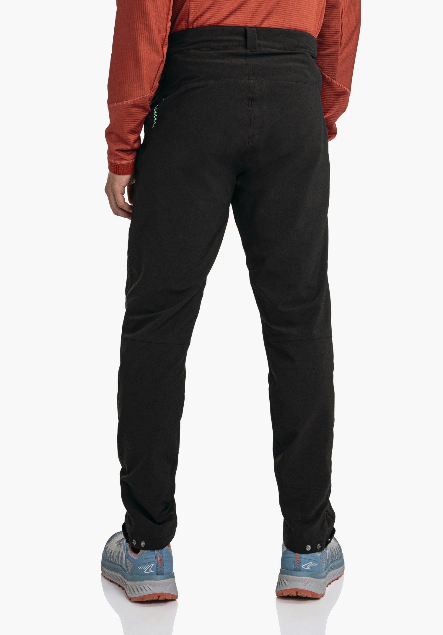 Water-repellent & warming hiking pants