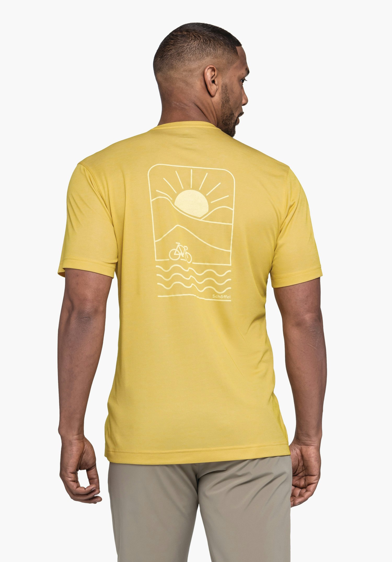T-shirt with outdoor print motif on the back