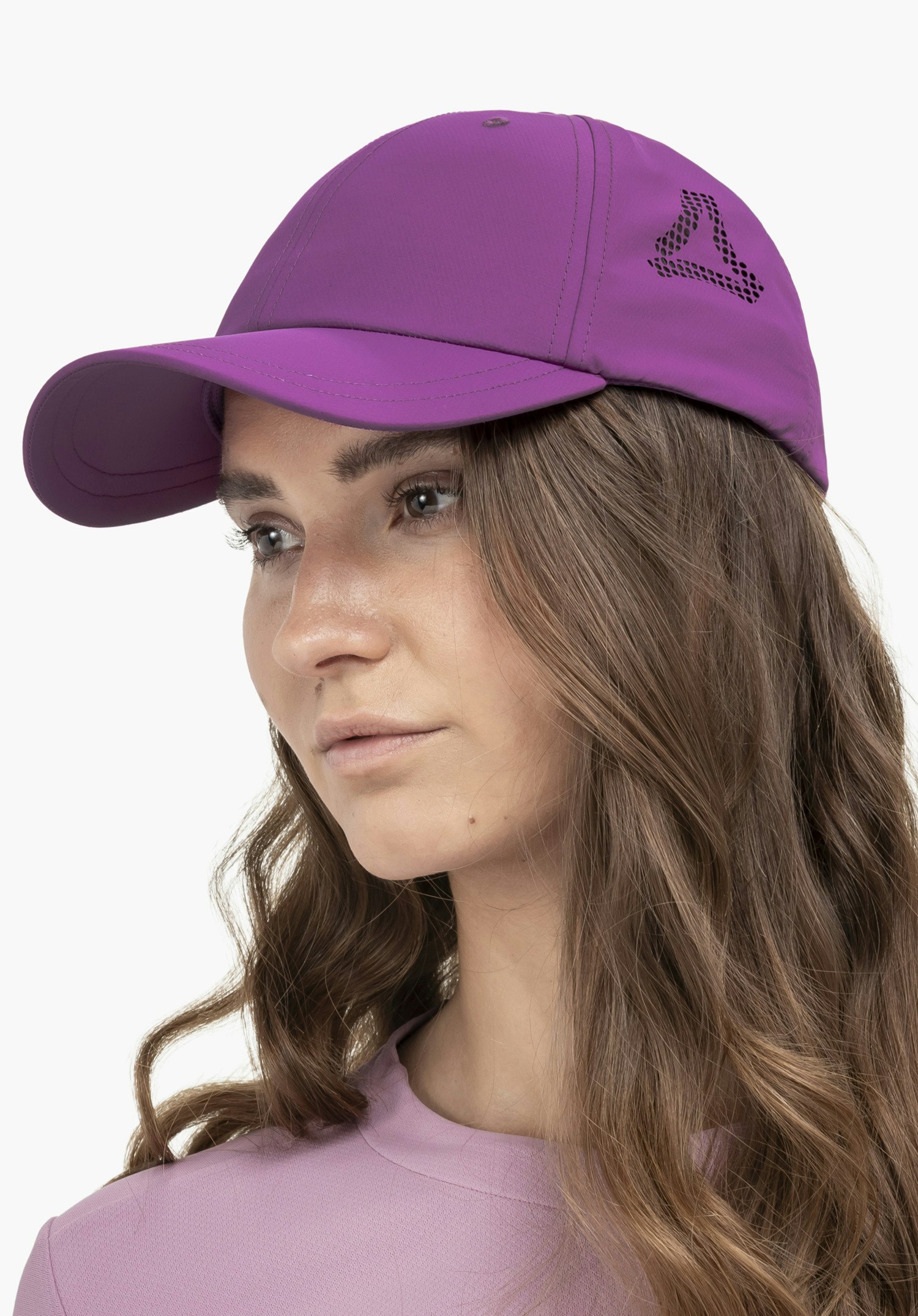 Cap with clever plait opening