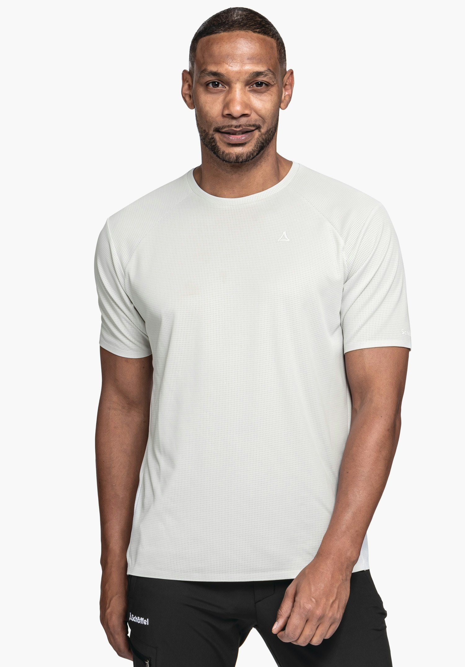 Hiking shirt with frictionless shoulders