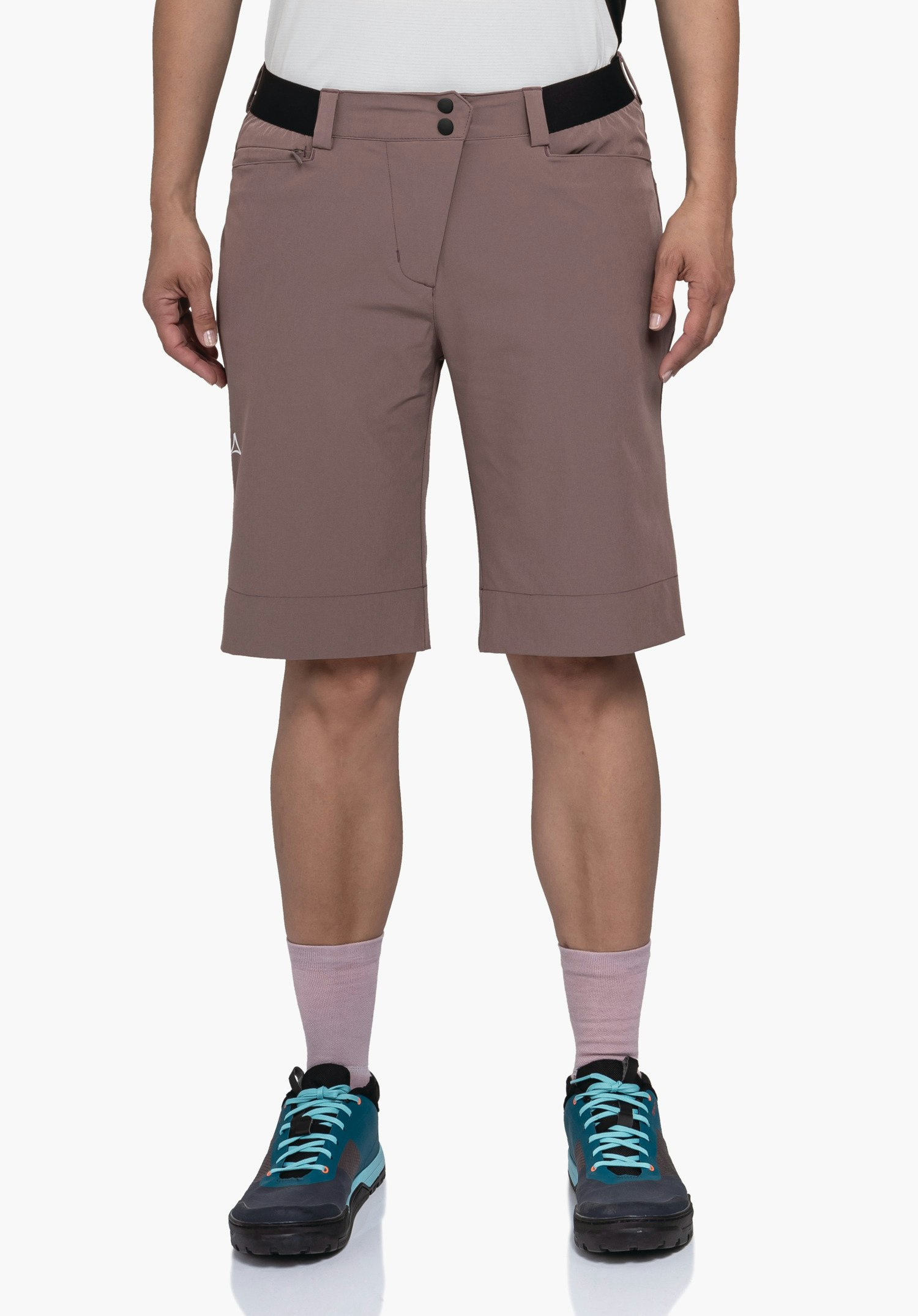 Water-repellent shorts for cycling trips