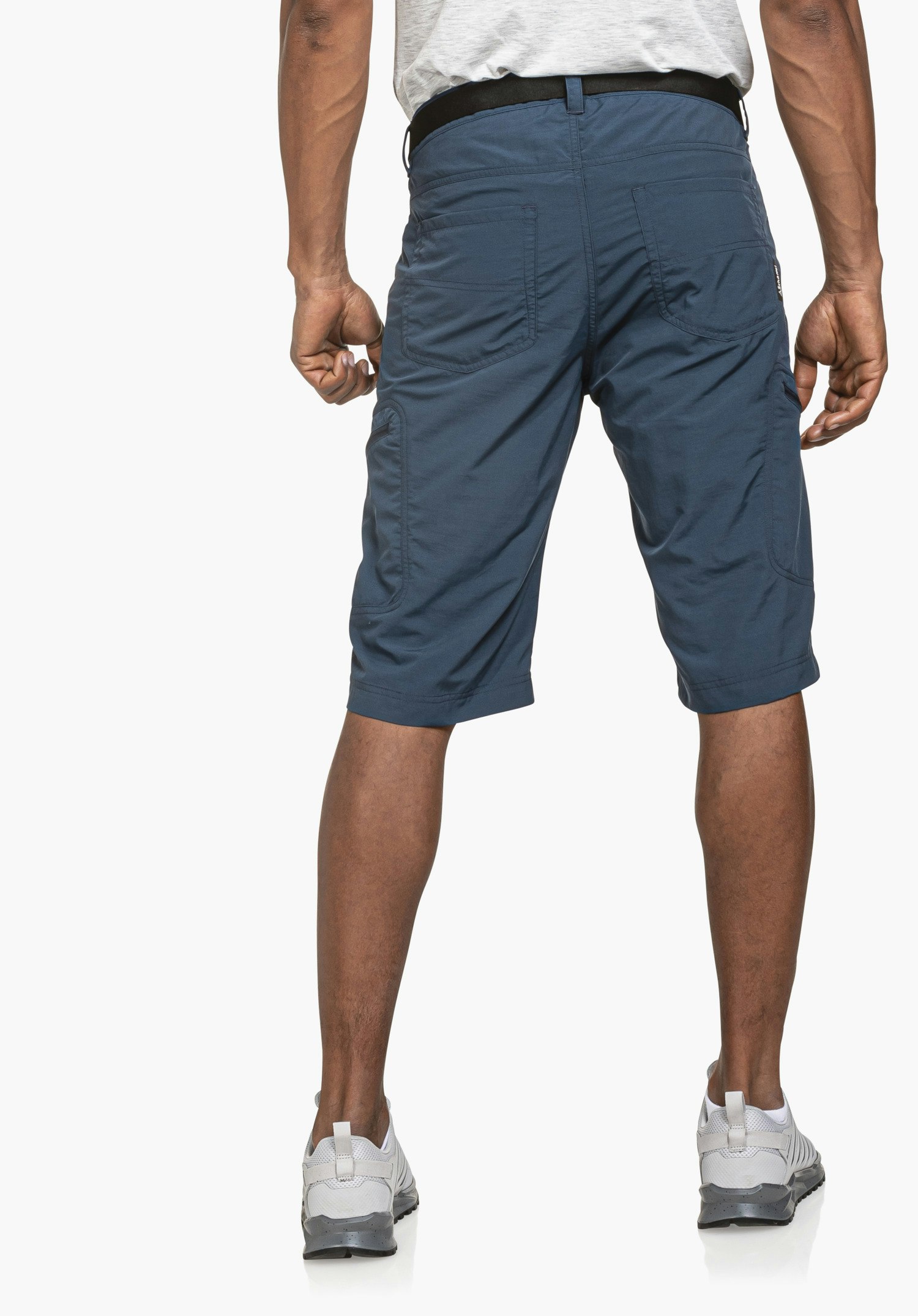 Comfortable casual shorts with pockets