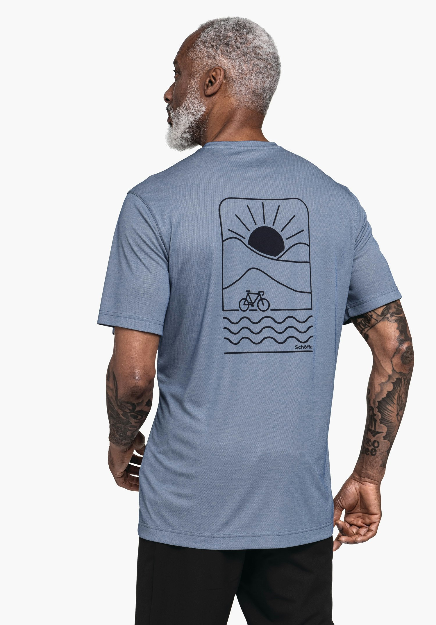 T-shirt with outdoor print motif on the back