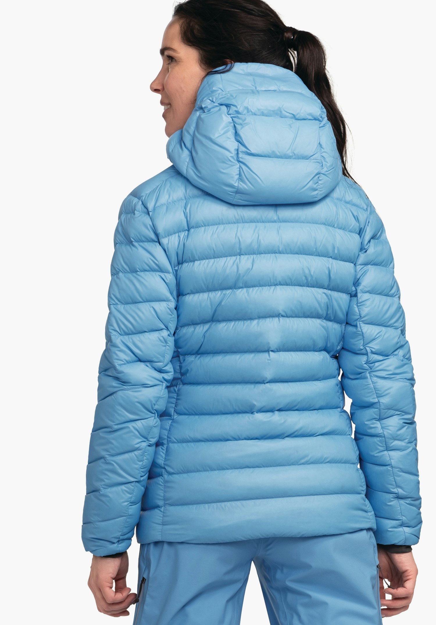 Extremely lightweight and warming down jacket