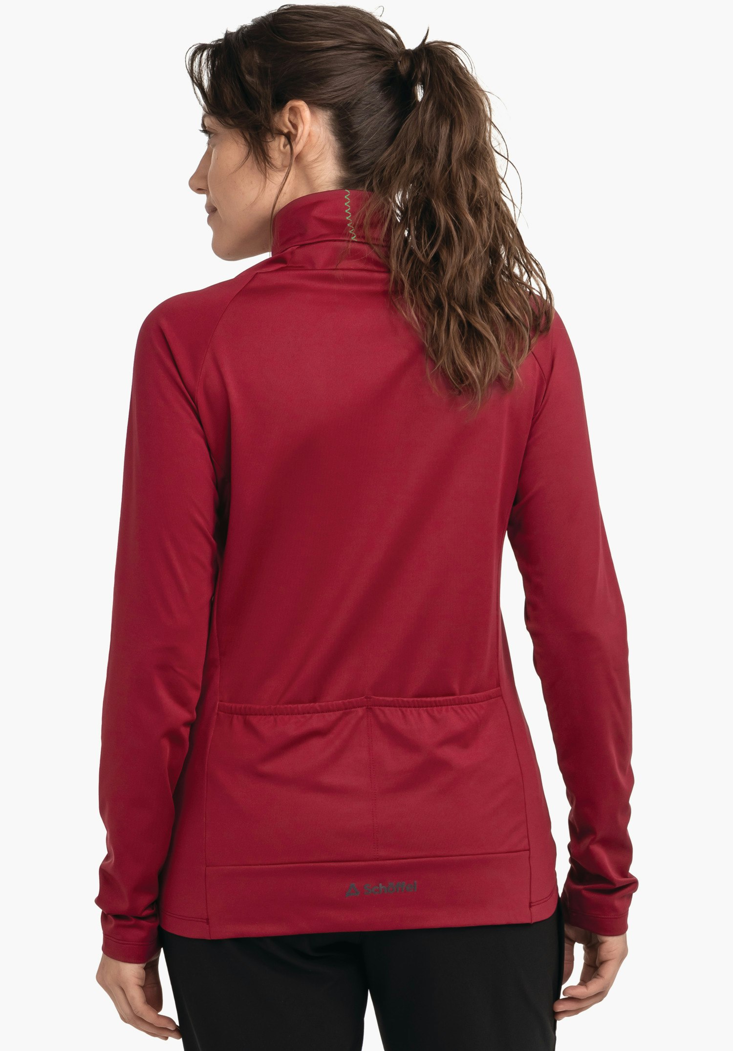 Cycling jersey with 2 back pockets