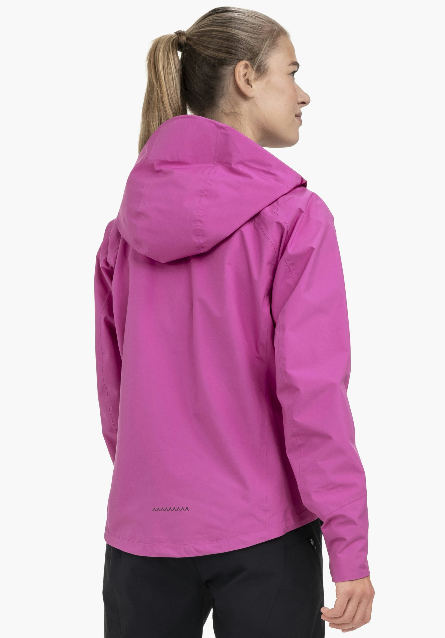 Lightweight rain jacket for every bike tour