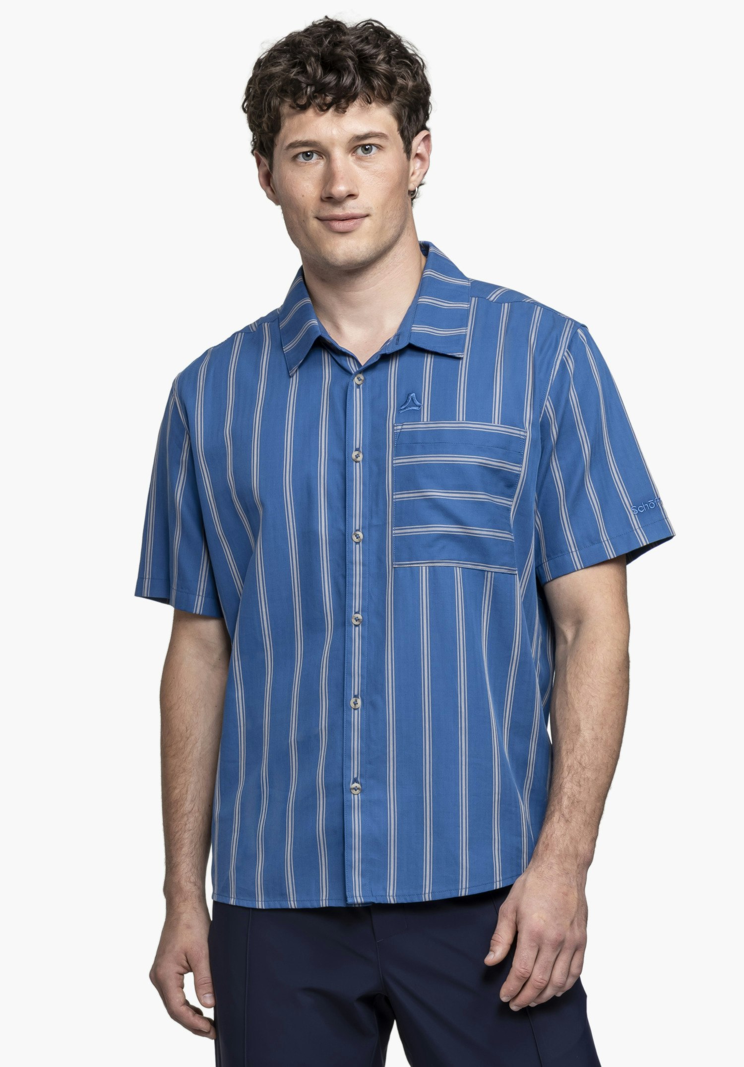 Summery short-sleeved shirt with UV protection