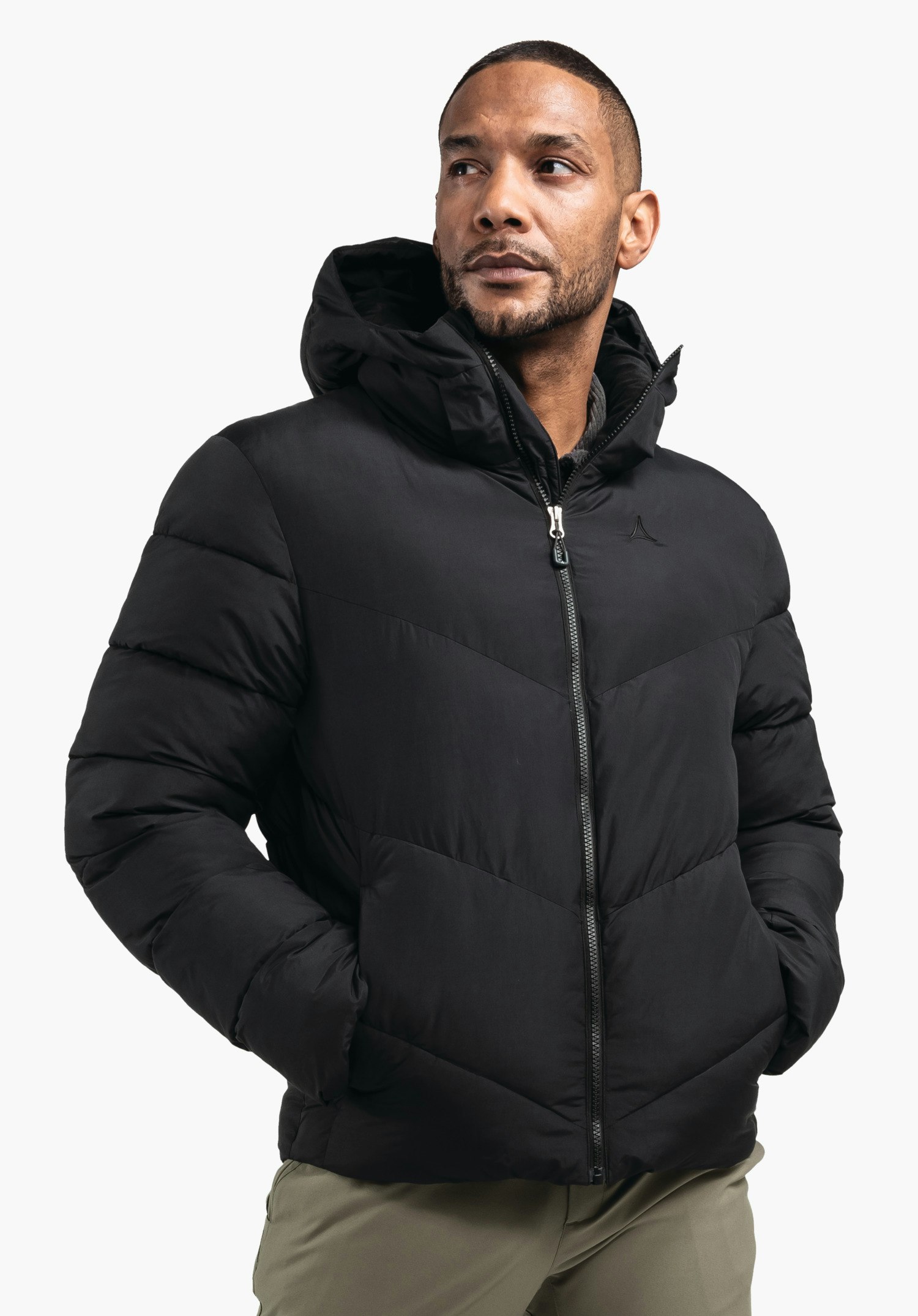 Puffer jacket with synthetic insulation