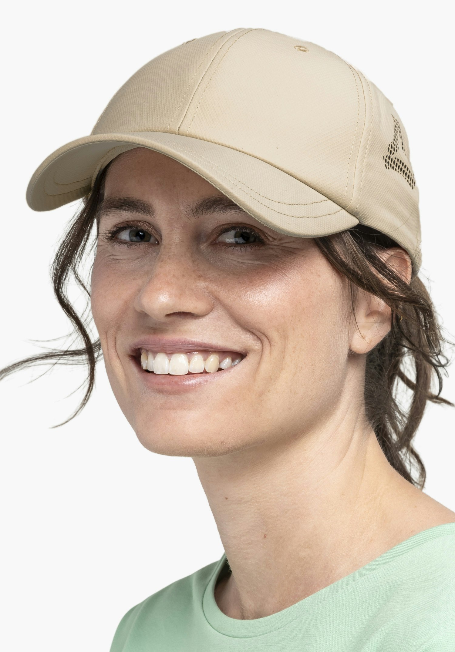 Cap with clever plait opening