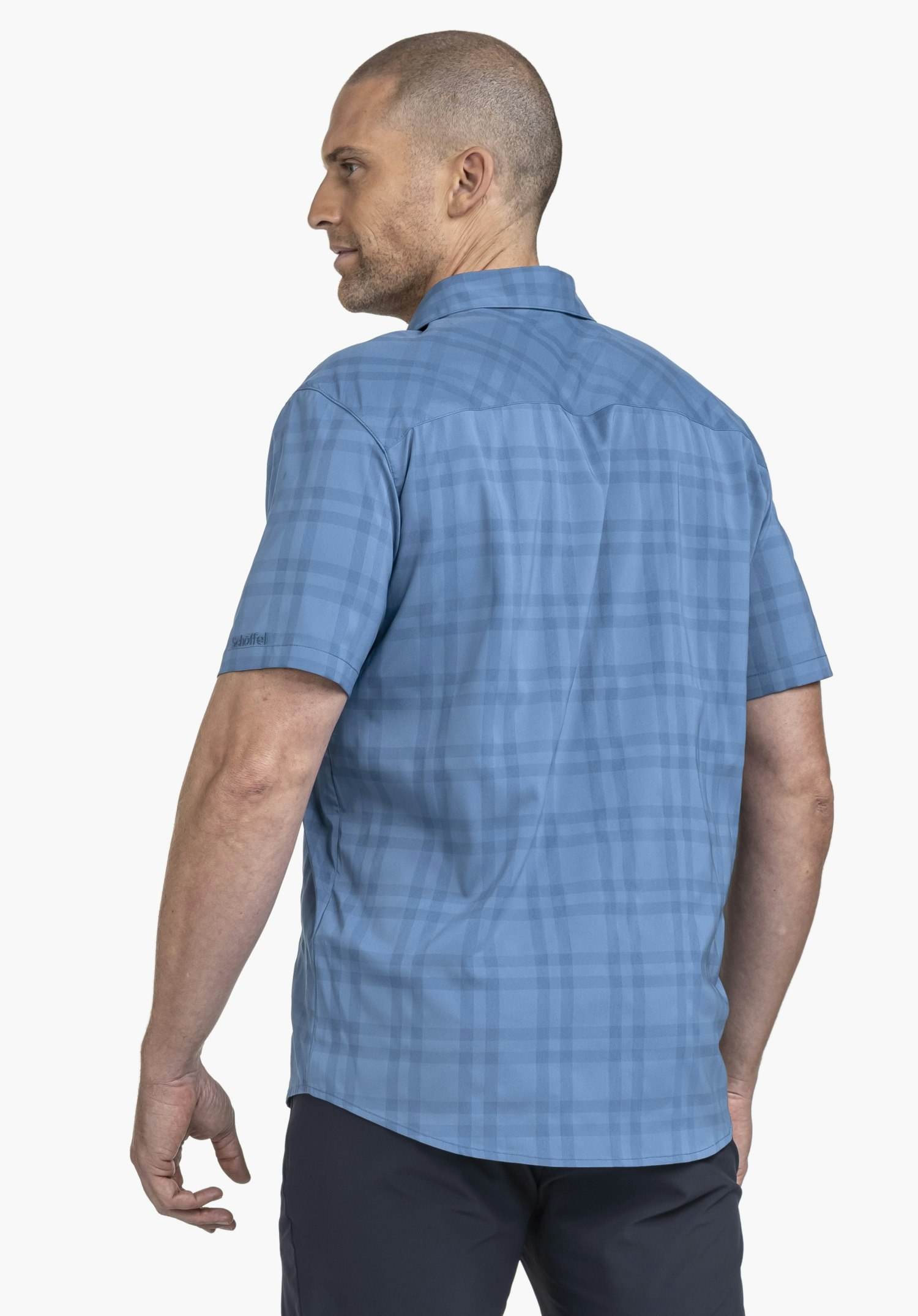 Lightweight, elasticated shirt with stretch