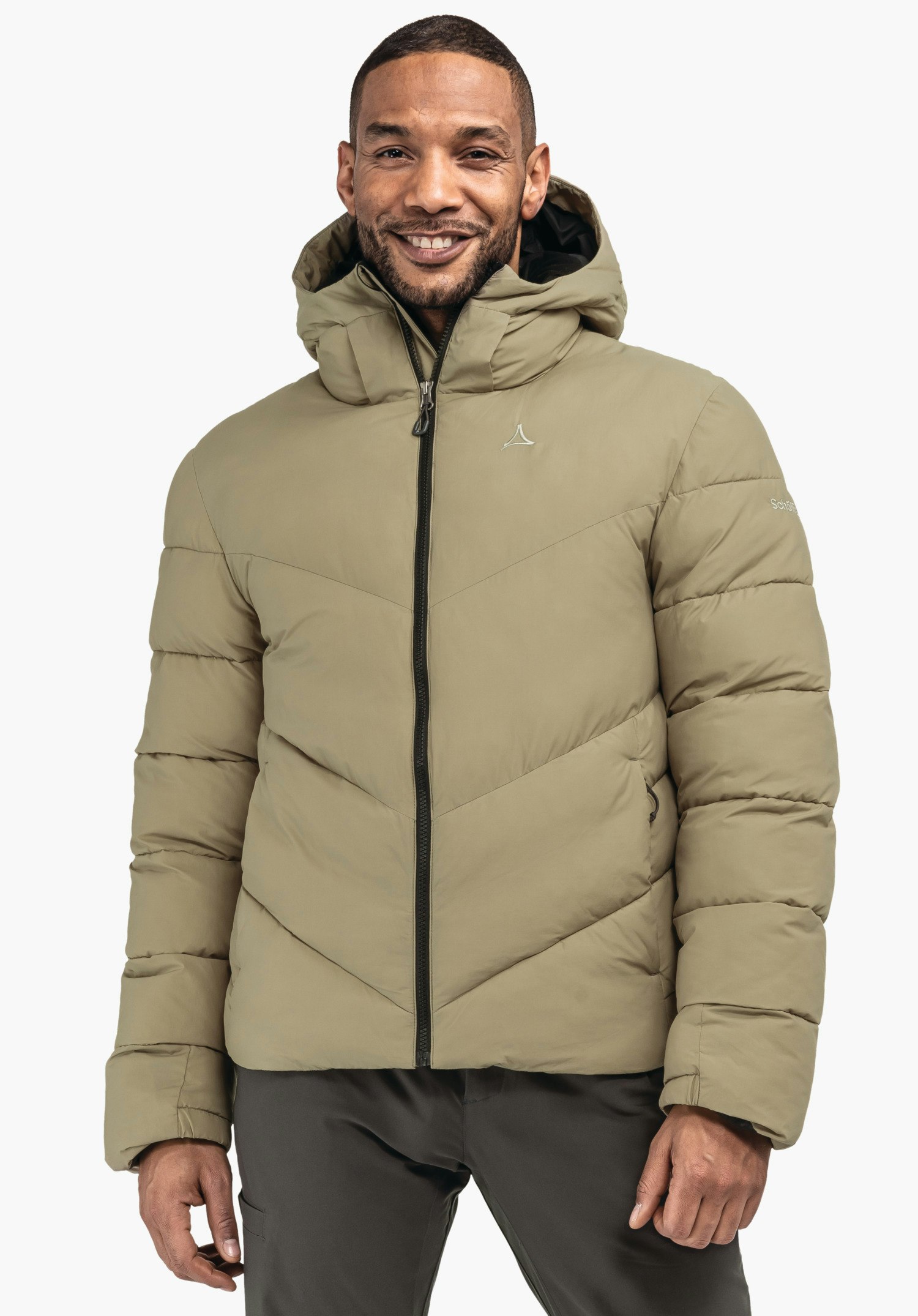 Puffer jacket with synthetic insulation