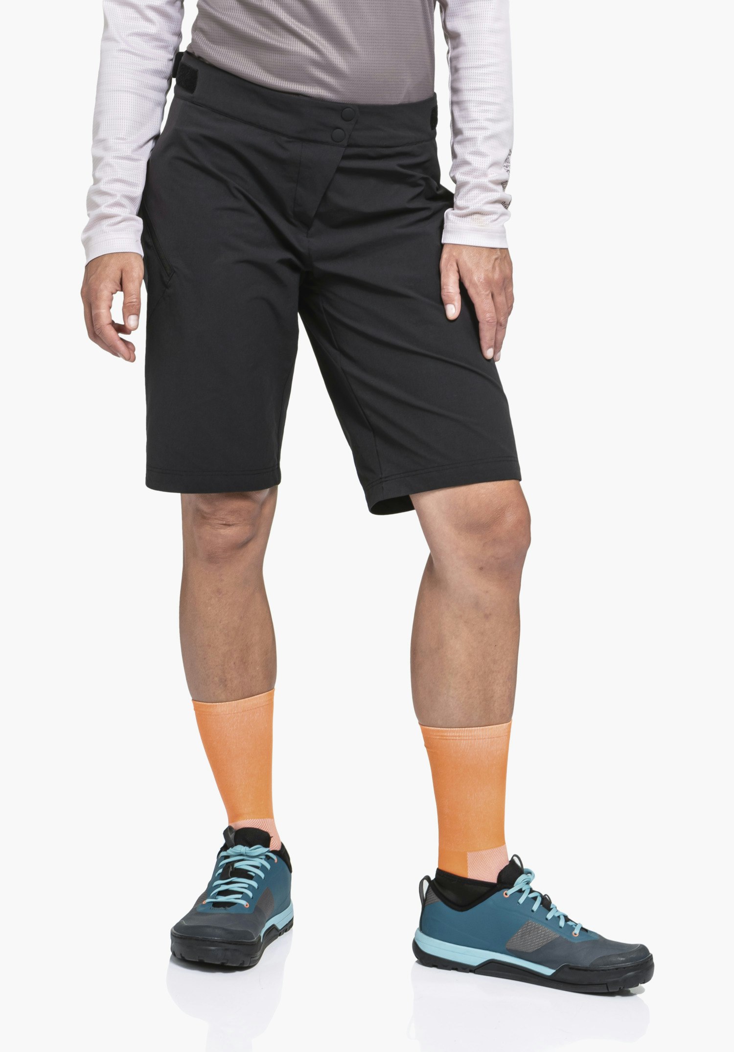 Robust trail shorts