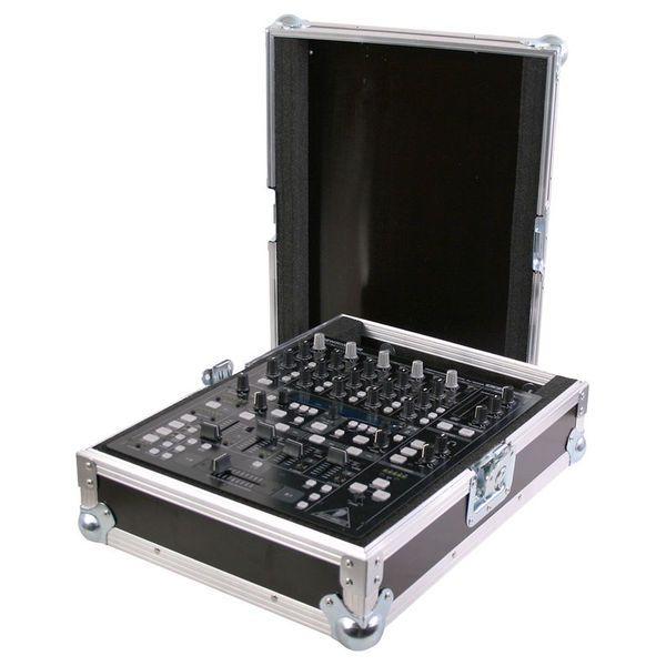 Behringer DDM 4000 Bundle II