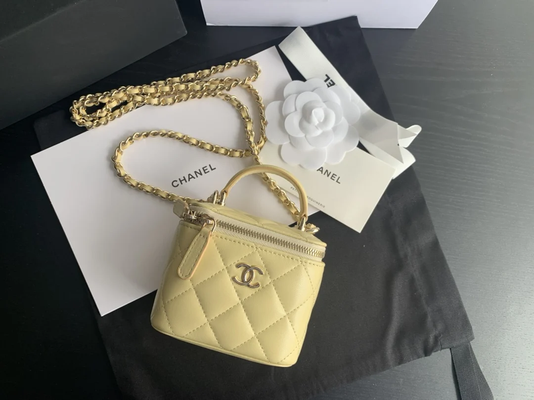 Bag > Chanel 22 Large Handbag in 2023  Designer bags on sale, Large  handbags, Women bags fashion