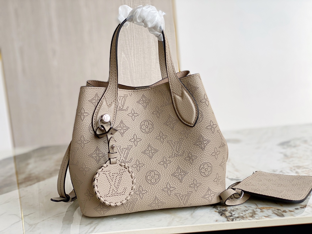 Louis Vuitton Braided Handle Hina Handbag Mahina Leather PM at