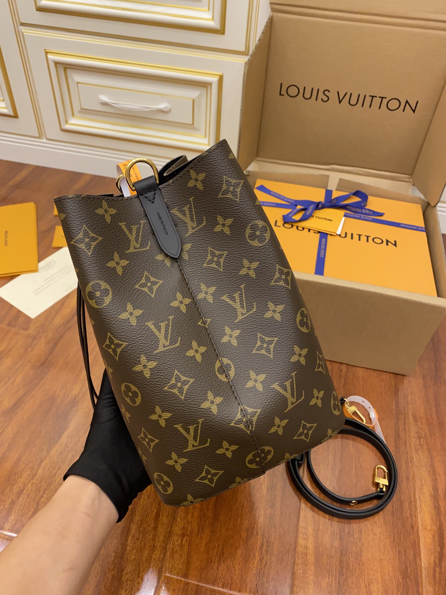 Replica Louis Vuitton NeoNoe MM M44020