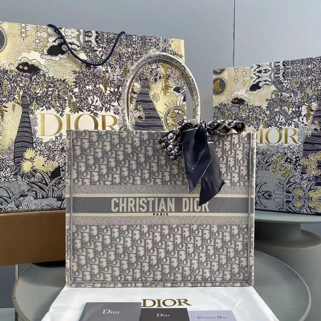 Christian Dior Book Tote Large Oblique in Gray