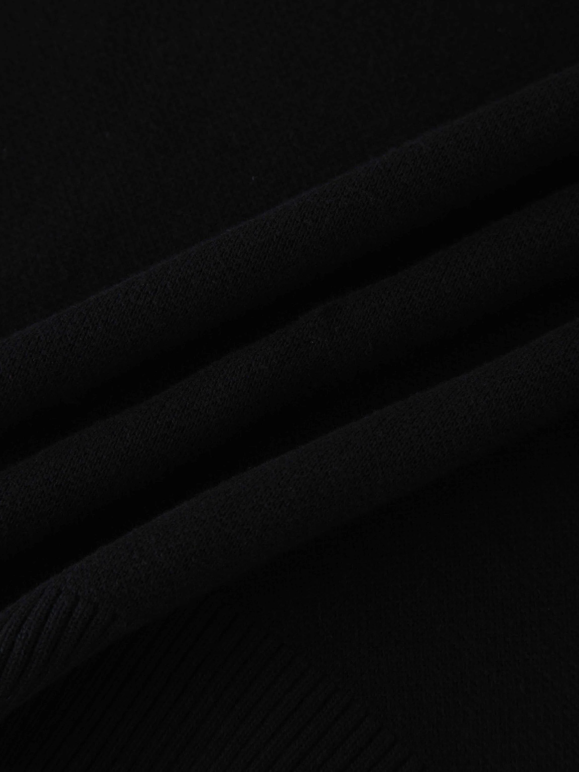 V-Neck Knit Vest-Black