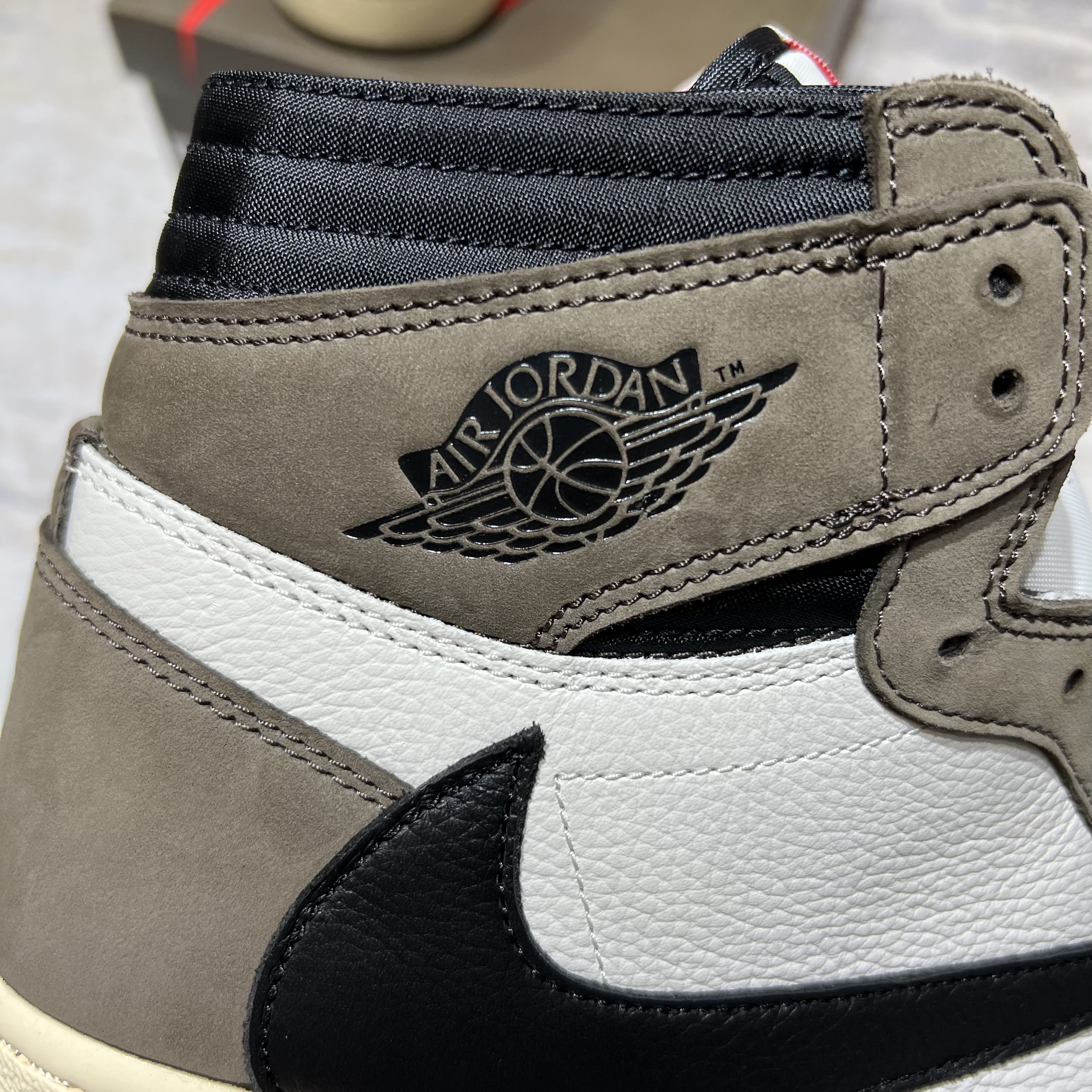 Buy Travis Scott x Air Jordan 1 Retro High OG 'Mocha' - CD4487 100