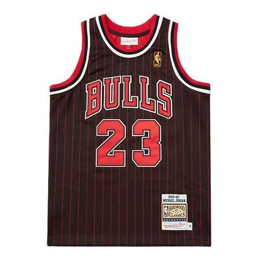 Mitchell & Ness x NBA Chicago Bulls 1996-97 Swingman Jersey 'Michael Jordan 23' 3N2B7BMJ1-BULMJ - PersonalJerseys