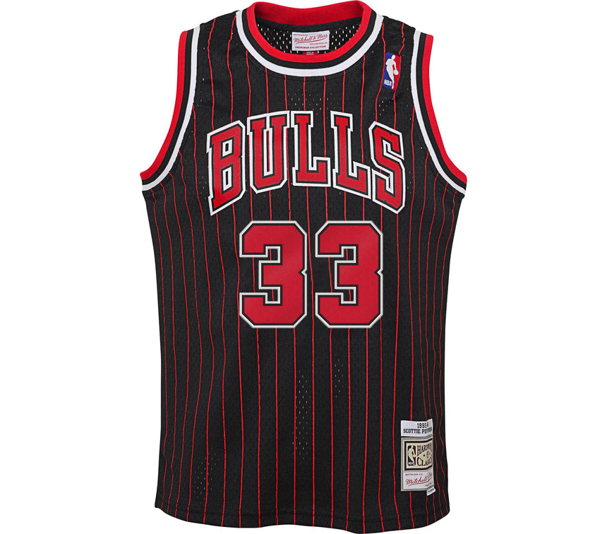 Youth Chicago Bulls Scottie Pippen Mitchell & Ness Black 1995-96 Hardwood Classics Swingman Jersey - Sports Wear Jersey - PersonalJerseys