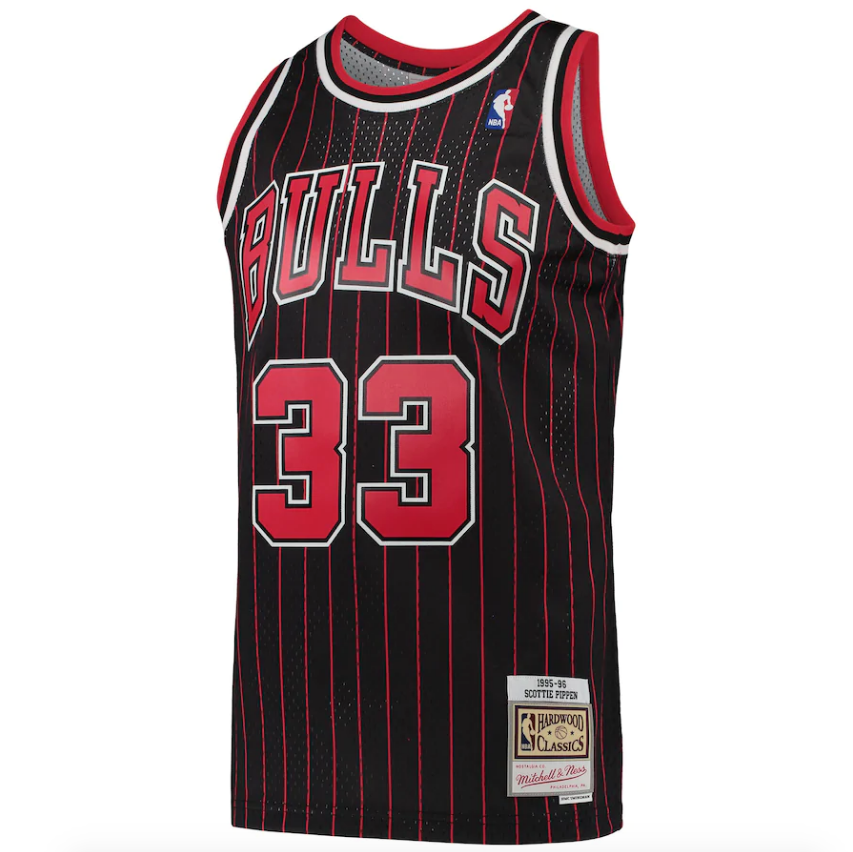 Men's Mitchell & Ness Scottie Pippen Black Chicago Bulls Hardwood Classics 1995-96 Swingman Jersey - Sports Wear Jersey - PersonalJerseys