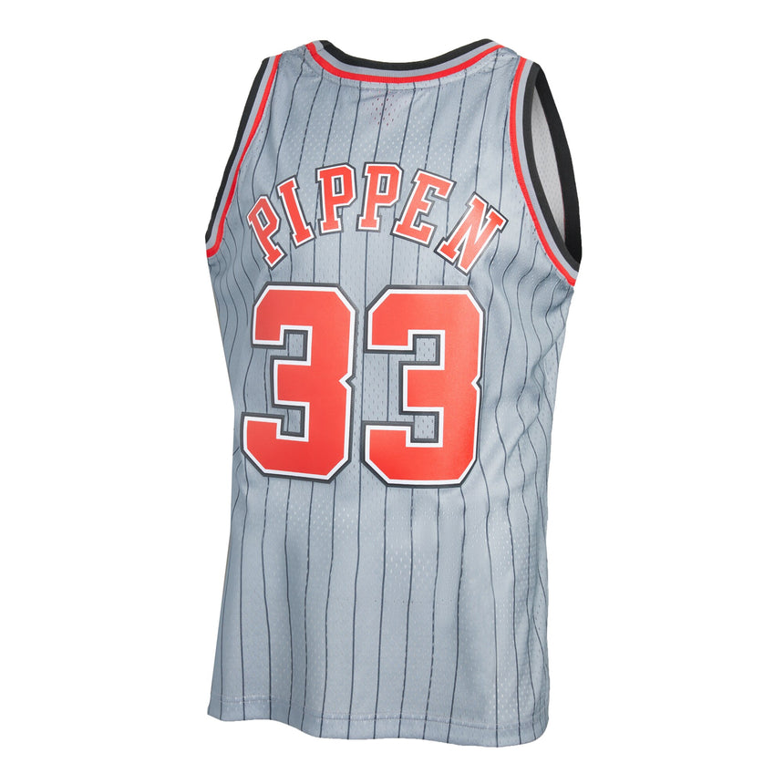 Men's Chicago Bulls Scottie Pippen Mitchell & Ness Gray 1995-96 Hardwood Classics Reload 2.0 Swingman Jersey - Sports Wear Jersey - PersonalJerseys
