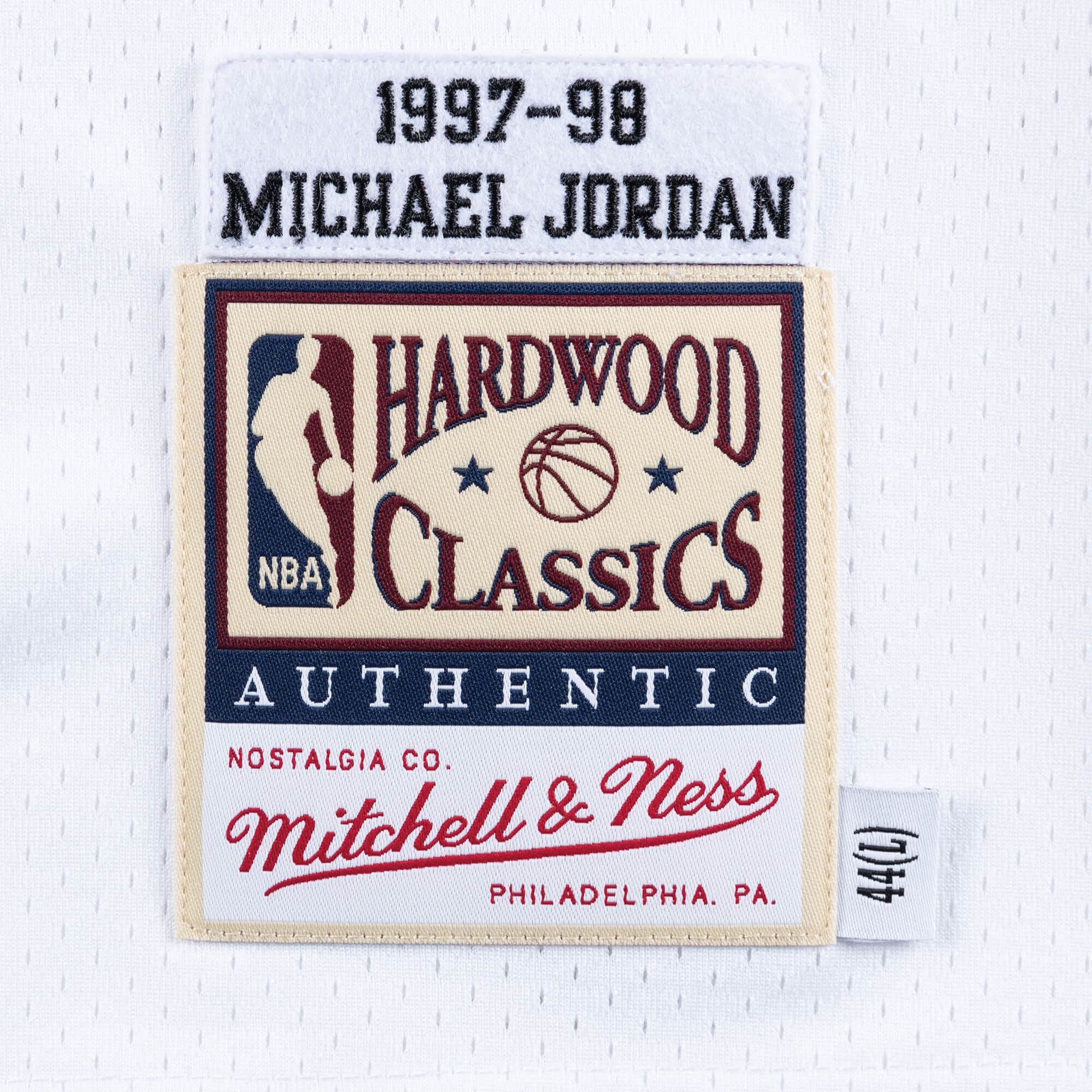 Authentic Jersey Chicago Bulls Home 1997-98 Michael Jordans - PersonalJerseys