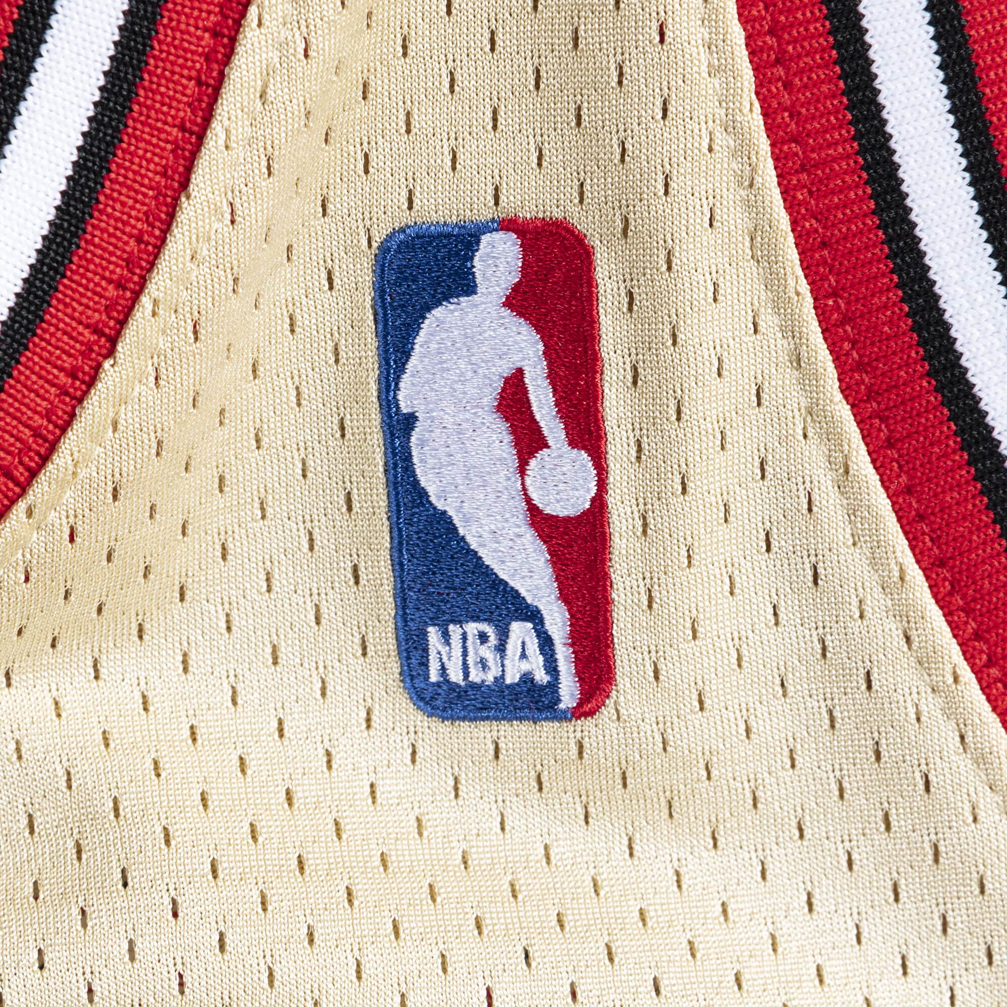 Premium Gold Jersey Chicago Bulls 1995-96 Michael Jordans - PersonalJerseys