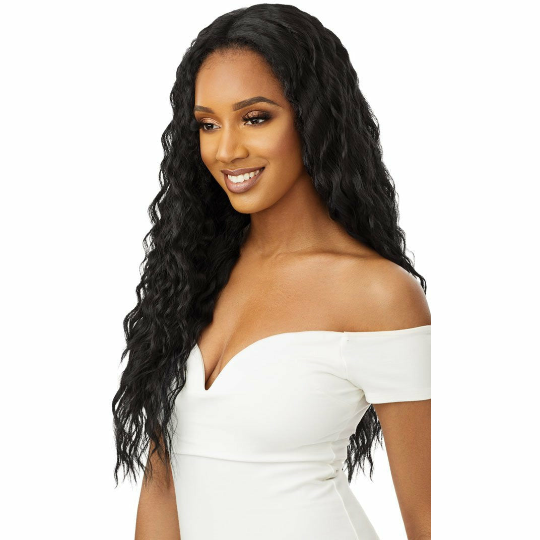 Outre Quick Weave Half Wig – Mila