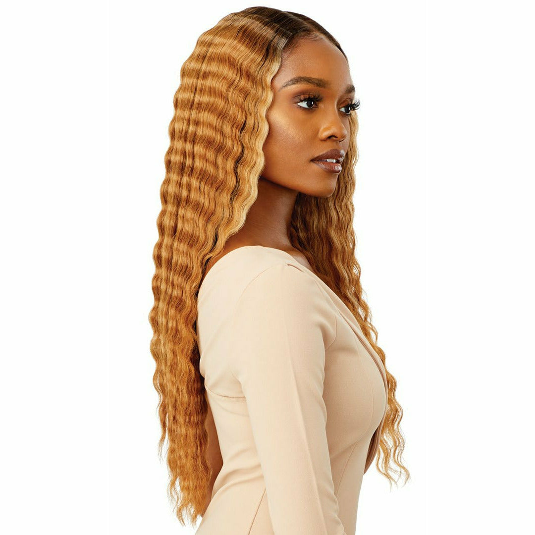 Outre Melted Hairline HD Synthetic Lace Front Wig - Lilyana (Color 2 only)