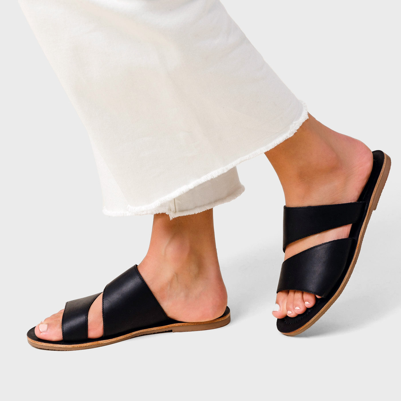 'Almost Perfect' Double Swirl Slide Sandal