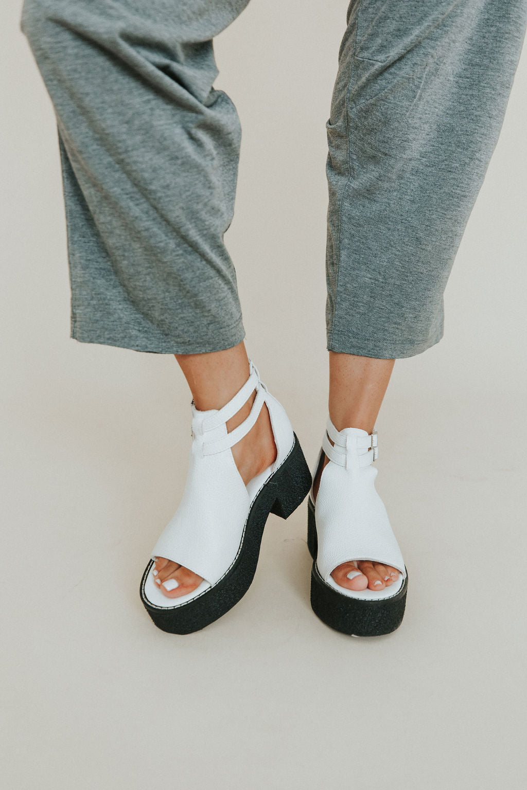 The Elizabeth White Platform Sandal
