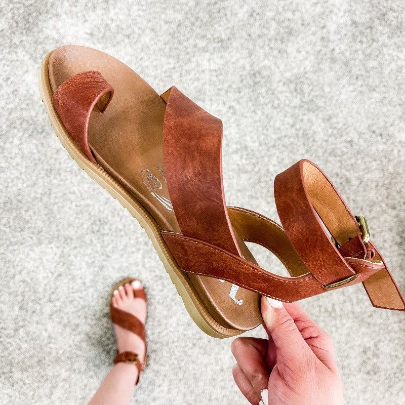 Steffy Sandals By Very G - Rust